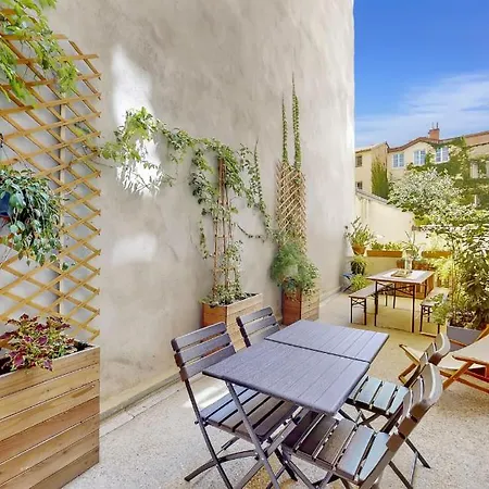 Le Cocon Du Papillon Bleu I 2 Parentales Avec Terrasse En Plein Coeur De I Parking Inclus Διαμέρισμα *
